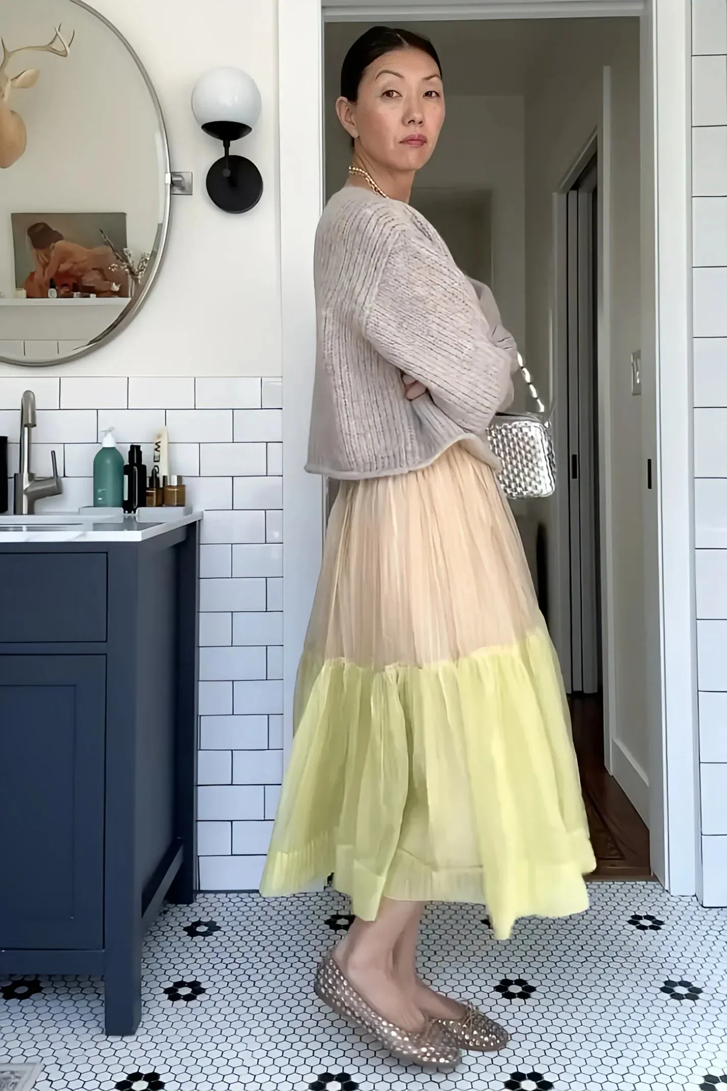 Colored Thin Skirt and Top with Voluminous Sleeves
