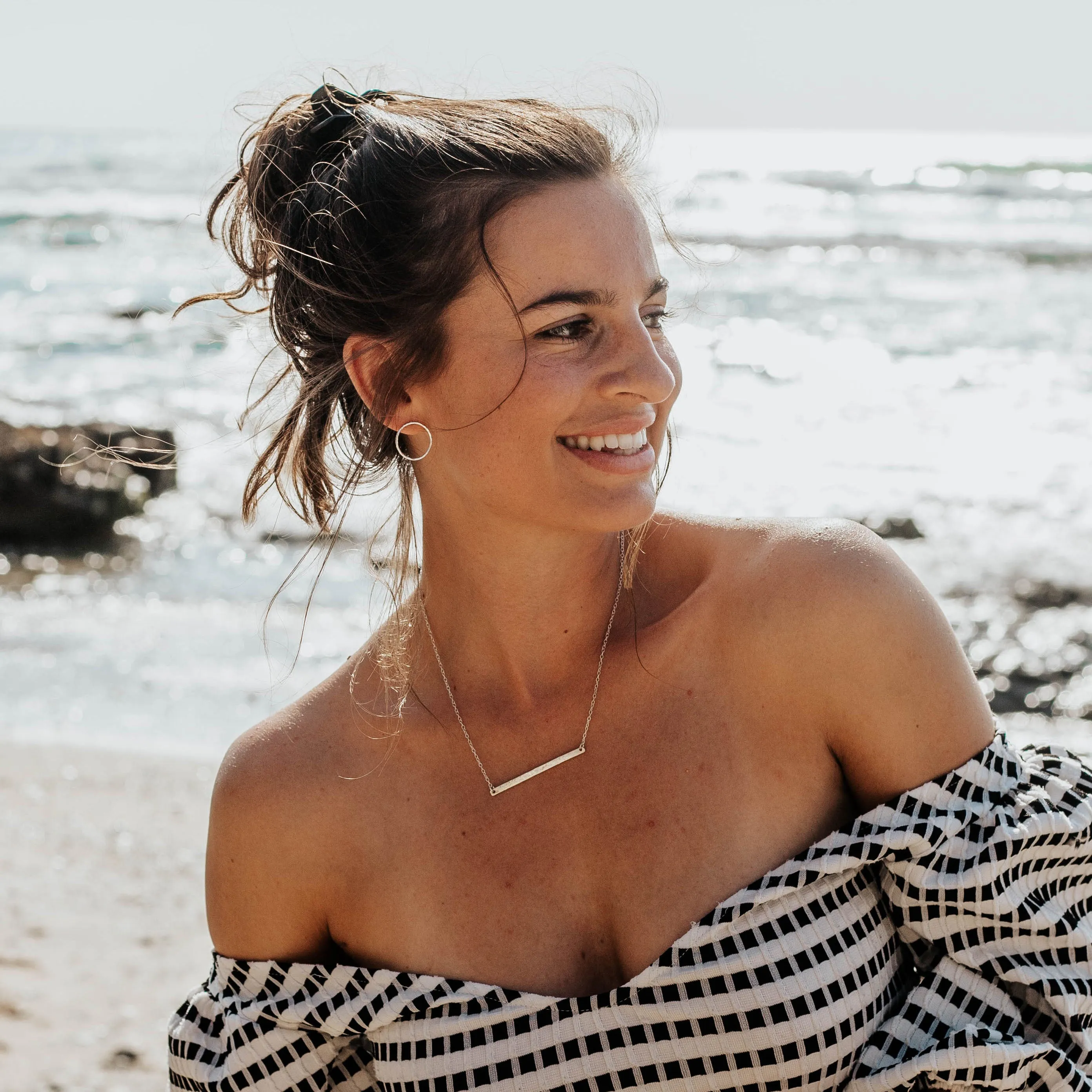 Simple Skinny Bar Necklace